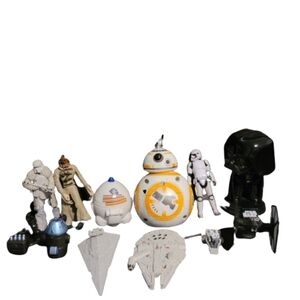STAR Wars Items. lot of 10 bobble head, Darth Vader, and more